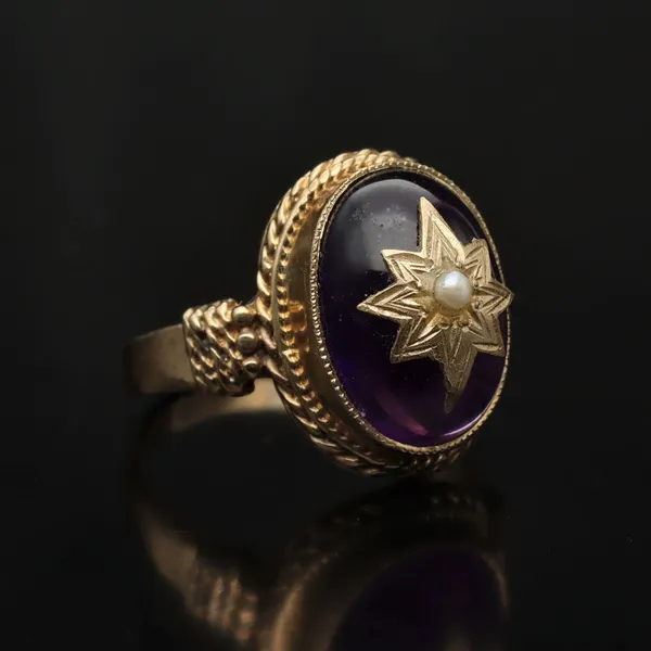 Vintage 9ct Gold Cabochon Amethyst and Pearl Ring