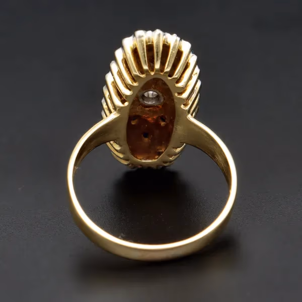 18ct Gold Diamond and Sapphire Ring