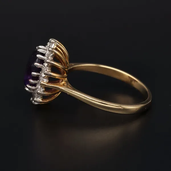 18ct Yellow Gold Amethyst & Diamond Ring