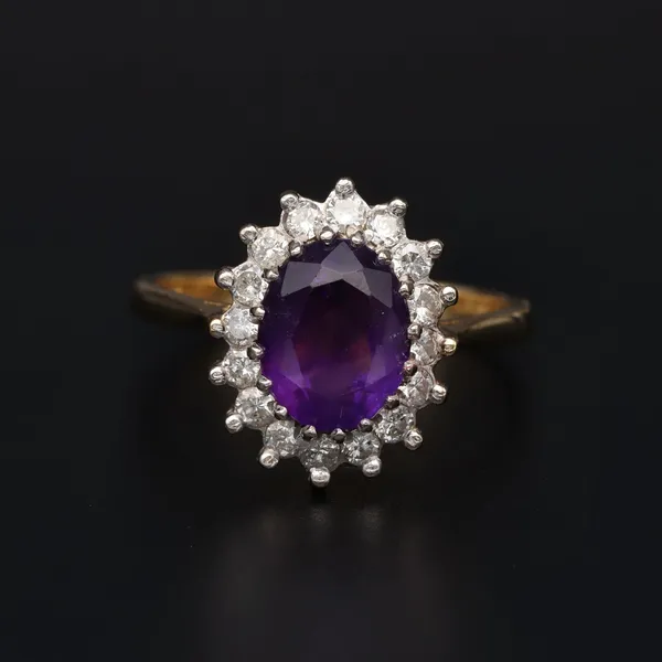 18ct Yellow Gold Amethyst & Diamond Ring