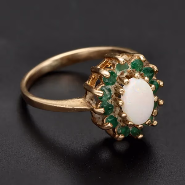 Retro  - Vintage Gold Opal Emerald Ring