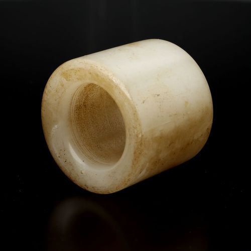 Early 20th Century Chinese Mutton Fat Jade Archers Ring image-1