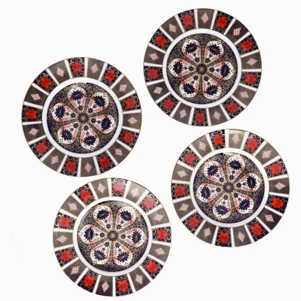 Set of Four Royal Crown Derby Imari Dinner Plates