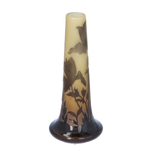 Small D’Argental Cameo Glass Vase image-4