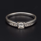 18ct Gold Princess Cut Diamond Ring