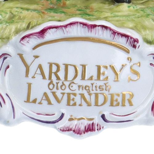 Dresdens Yardley Lavender Figurine image-5