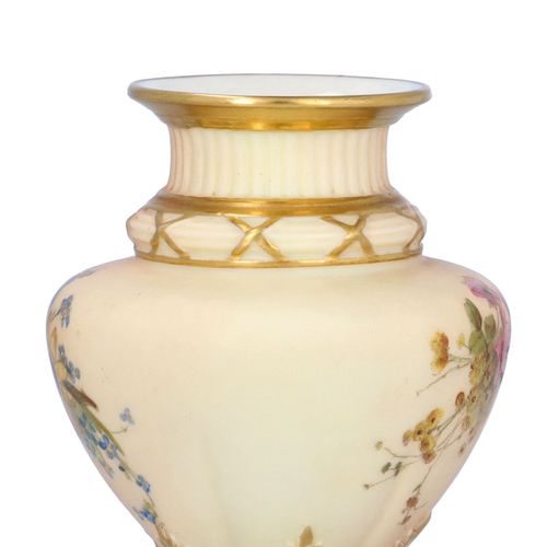 Royal Worcester Vase image-3