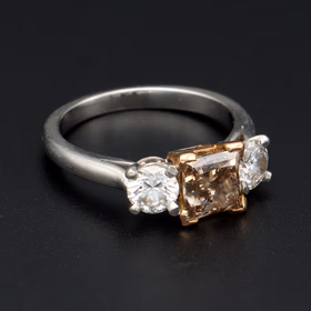 Platinum and 18ct Gold Diamond Ring