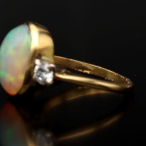 18ct Gold Opal and Diamond Ring image-4
