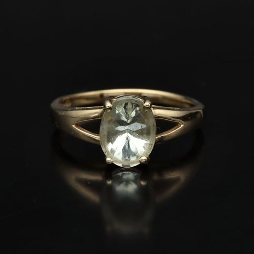 9ct Gold 1.4ct Green Amethyst Ring image-2