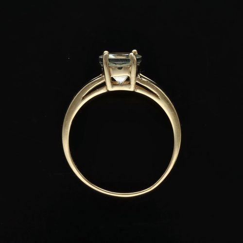 9ct Gold 1.4ct Green Amethyst Ring image-6