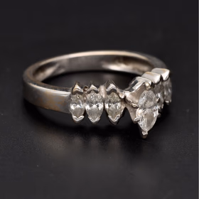 Vintage 18ct Gold Marquise Cut Diamond Ring