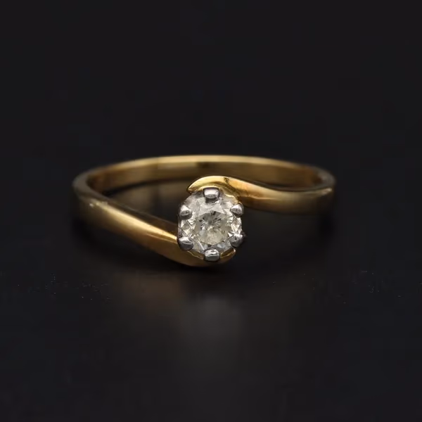 18ct Gold o.3ct Diamond Ring