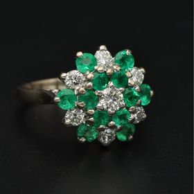 18ct Gold Vintage Emerald and Diamond Cluster Ring