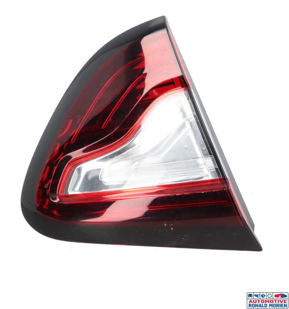 Used Taillight, left Renault Captur (2R) 1.2 TCE 16V EDC Price € 35,00 Margin scheme offered by Automaterialen Ronald Morien B.V.