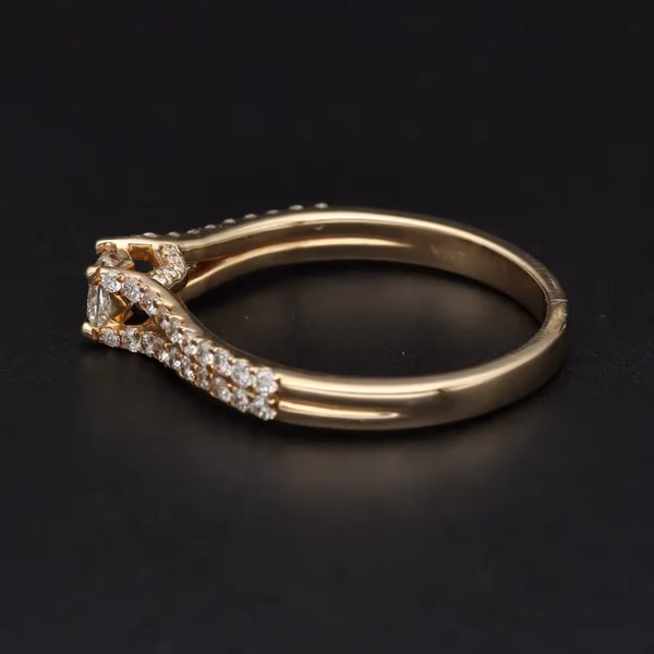 14K Gold & Diamond Ring