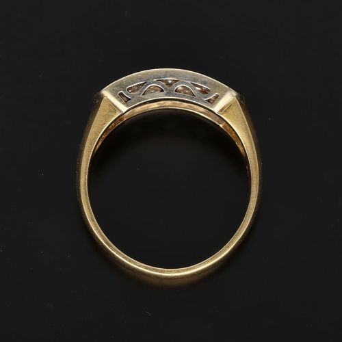 Unisex 18ct Gold Diamond Ring image-6