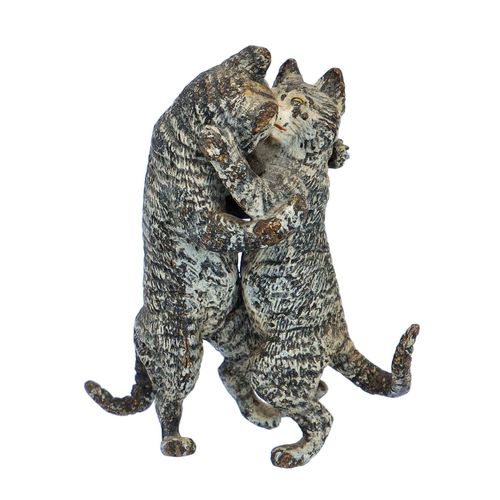 Late 19th Century Cold Painted Bronze of Two Cats Kissing image-1