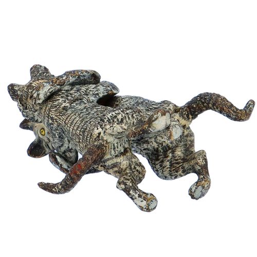 Late 19th Century Cold Painted Bronze of Two Cats Kissing image-4