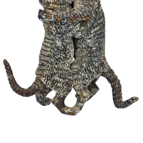 Late 19th Century Cold Painted Bronze of Two Cats Kissing image-6