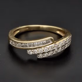 Gold Vari Cut Diamond Ring