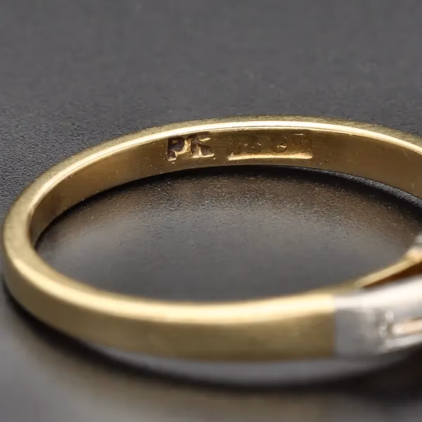 18ct Gold Diamond Solitaire Ring