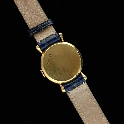 Rare Jaeger-LeCoultre 18ct Gold ‘Teardrop Lugs’ Watch image-6