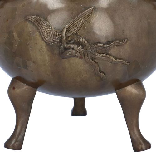19th Century Chinese Bronze Censer image-4