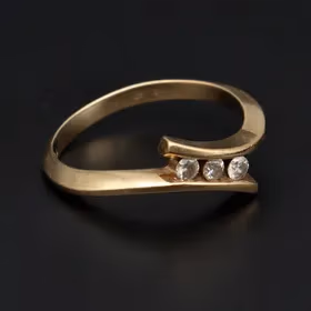 Gold Diamond Ring