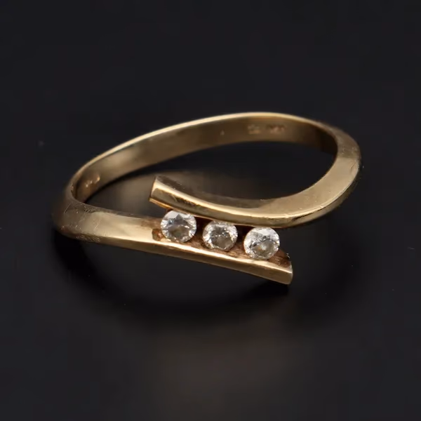 Gold Diamond Ring
