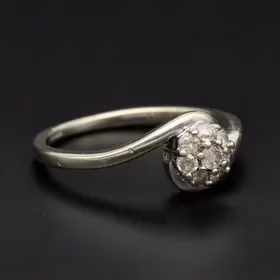 Gold Brilliant - Cut Diamond Ring