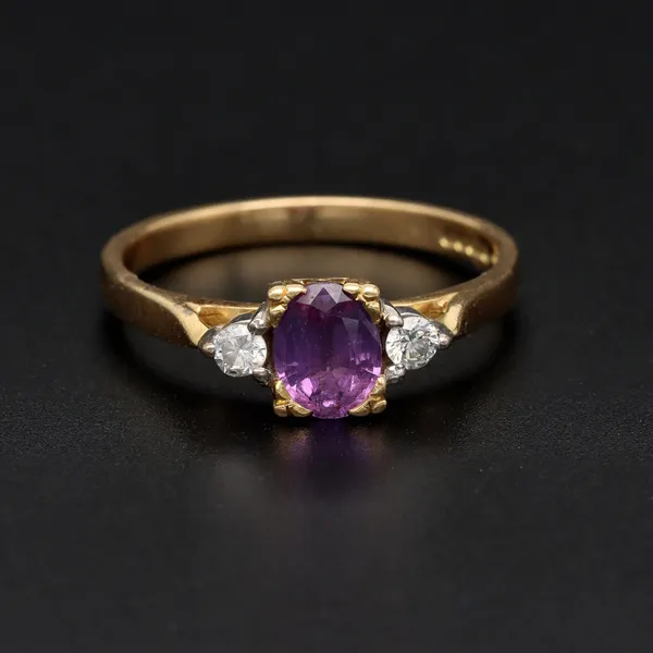 18ct Yellow Gold Amethyst & Diamond Ring