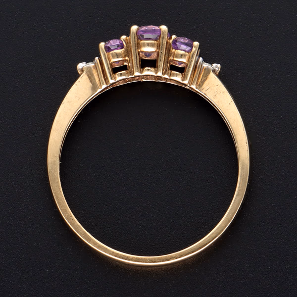 9ct Gold Amethyst Diamond Ring