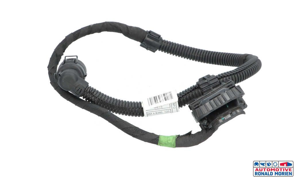 Used Wiring harness BMW 3 serie Touring (G21) 320i 2.0 TwinPower Turbo 16V Price € 45,00 Margin scheme offered by Automaterialen Ronald Morien B.V.