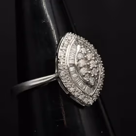 9ct White Gold Diamond Ring