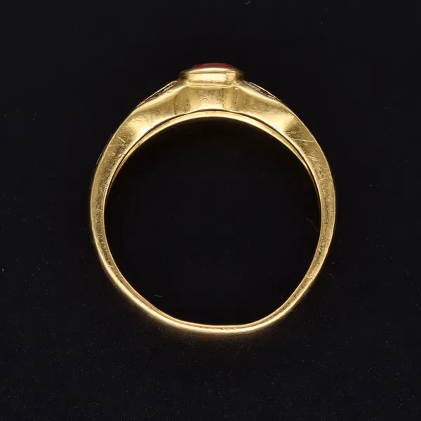 18ct Yellow Gold Ruby & Diamond Ring