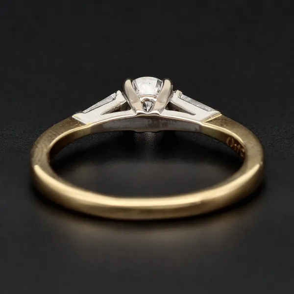 18ct Yellow Gold Natural Diamond Ring