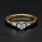 18ct Yellow Gold Natural Diamond Ring