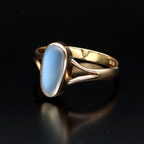 18ct Gold Moonstone Ring image-3
