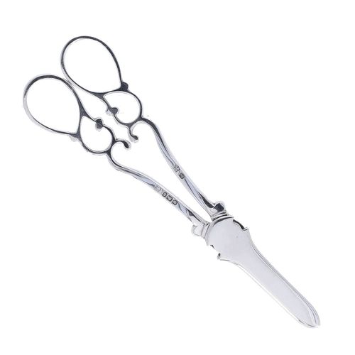 Victorian Cased Silver Grape Scissors image-4
