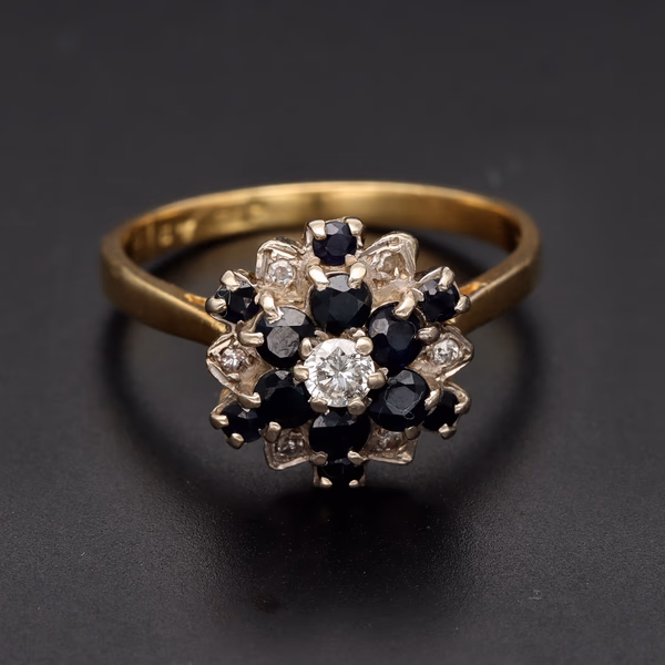 Vintage 1977 London 18ct Yellow Gold Sapphire & Diamond Ring