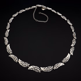 Sterling Silver Leaf-Link Plume Necklace