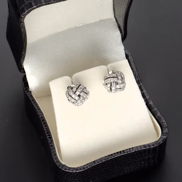 18ct White Gold & Diamond Earrings