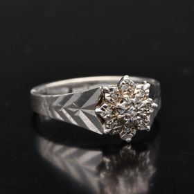 Retro White Gold Diamond Cluster Ring. Birmingham 1982