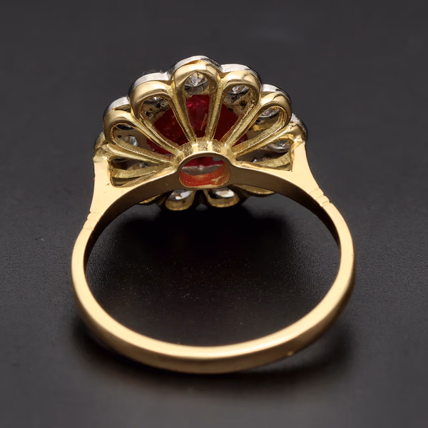 18ct Yellow Gold Heart Cluster Ring