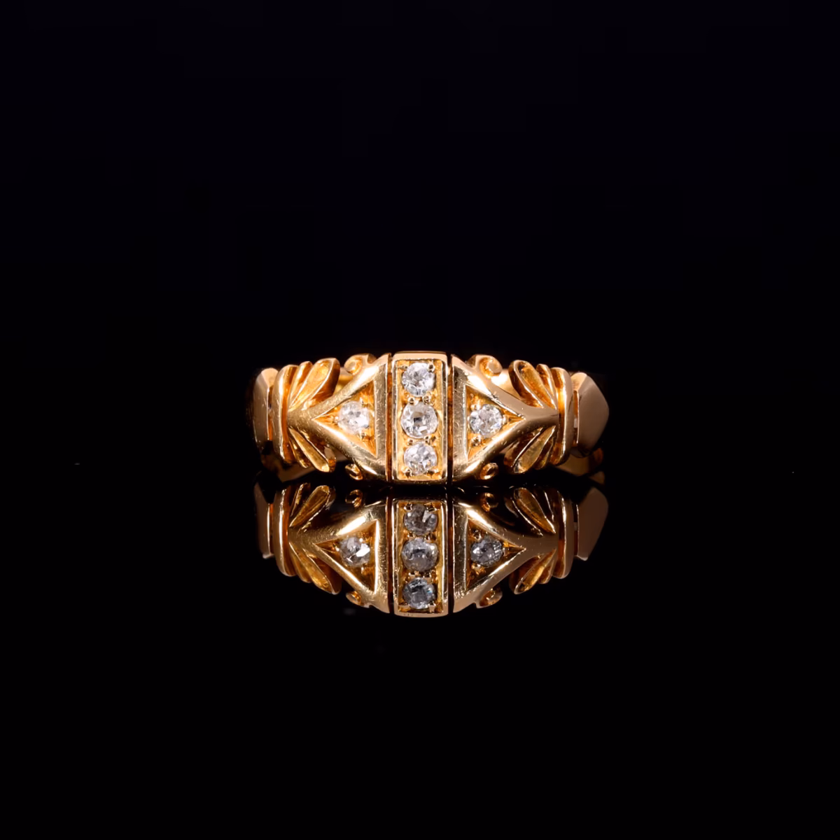 360° view of The Antique Edwardian 1902 Five Diamond Patterned Ring