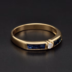 18ct Gold Sapphire & Diamond Ring
