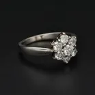 18ct White Gold Diamond Daisy Ring