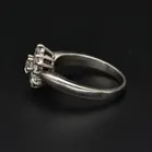 18ct White Gold Diamond Daisy Ring