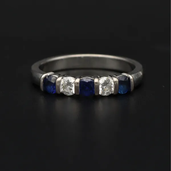 18ct White Gold Sapphire and Diamond Ring